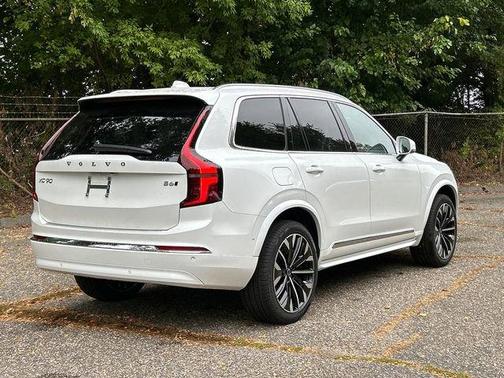 2026 Volvo XC90 B6 Plus 7-Seater