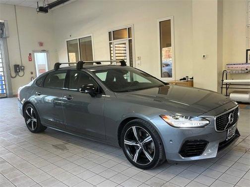 2020 Volvo S90 Recharge Plug-In Hybrid T8 R-Design