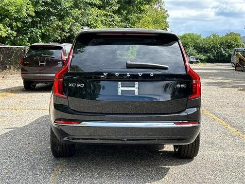 2026 Volvo XC90 B5 Ultra 7-Seater