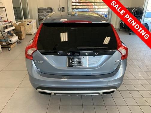 2018 Volvo V60 Cross Country T5