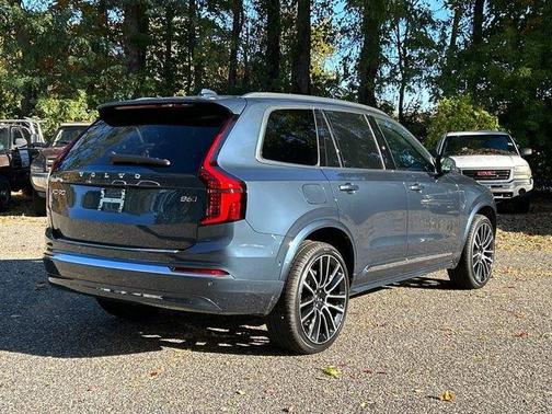 2026 Volvo XC90 B6 Plus 6-Seater