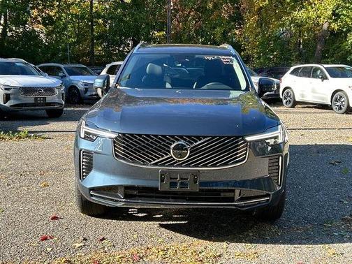 2026 Volvo XC90 B6 Plus 6-Seater