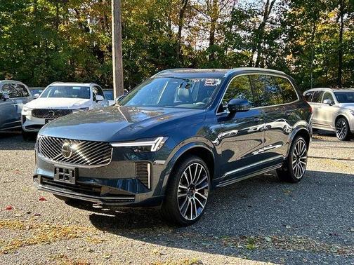 2026 Volvo XC90 B6 Plus 6-Seater