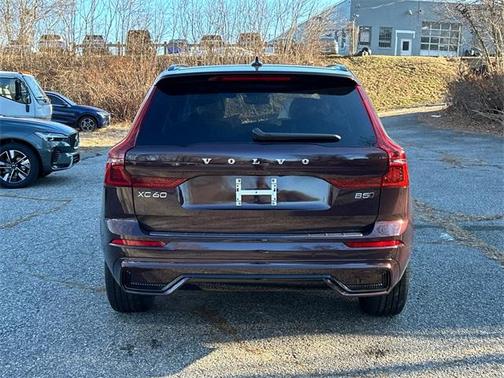 2026 Volvo XC60 B5 Plus