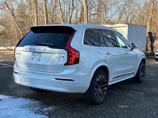 2026 Volvo XC90 B6 Ultra 7-Seater
