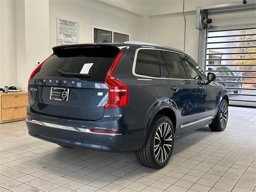 2024 Volvo XC90 Recharge Plug-In Hybrid T8 Plus Bright Theme 7 Passenger