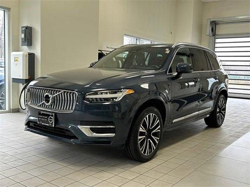 2024 Volvo XC90 Recharge Plug-In Hybrid T8 Plus Bright Theme 7 Passenger
