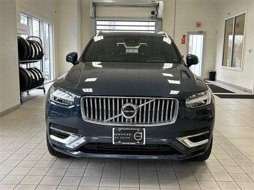 2024 Volvo XC90 Recharge Plug-In Hybrid T8 Plus Bright Theme 7 Passenger