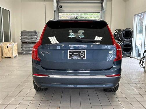 2024 Volvo XC90 Recharge Plug-In Hybrid T8 Plus Bright Theme 7 Passenger