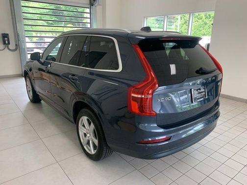 2023 Volvo XC90 B5 Core
