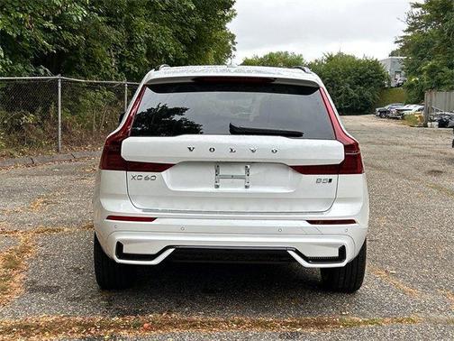 2026 Volvo XC60 B5 Ultra