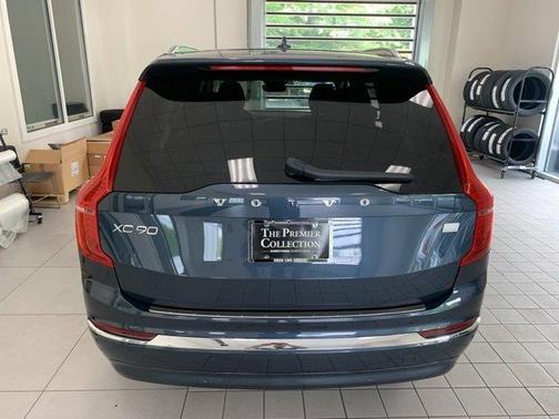 2024 Volvo XC90 Recharge Plug-In Hybrid T8 Plus Bright Theme 7 Passenger