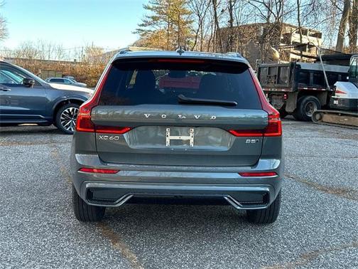 2026 Volvo XC60 B5 Plus