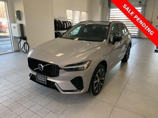 2025 Volvo XC60 B5 Plus