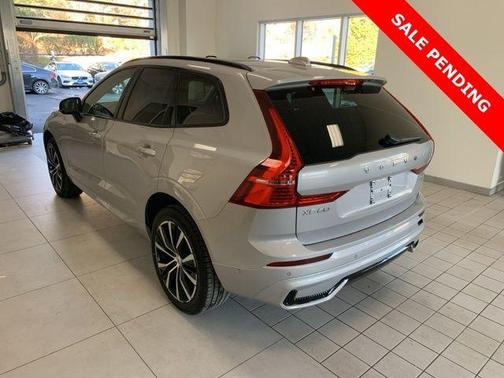 2025 Volvo XC60 B5 Plus