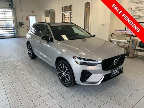 2025 Volvo XC60 B5 Plus