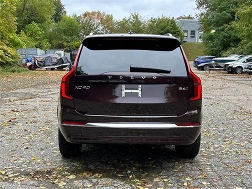 2026 Volvo XC90 B6 Core