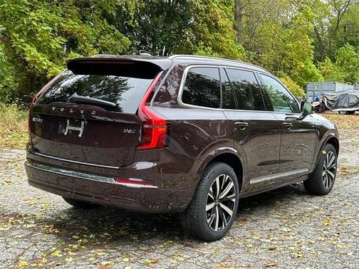 2026 Volvo XC90 B6 Core