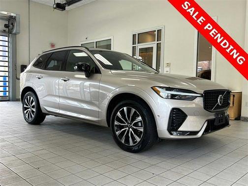 2025 Volvo XC60 B5 Plus