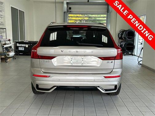 2025 Volvo XC60 B5 Plus