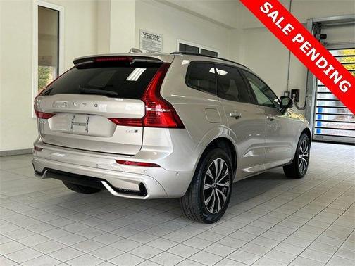 2025 Volvo XC60 B5 Plus