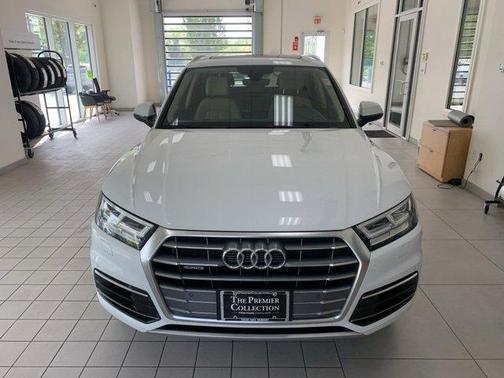 2020 Audi Q5 40 Premium Plus
