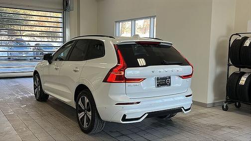 2023 Volvo XC60 Plus