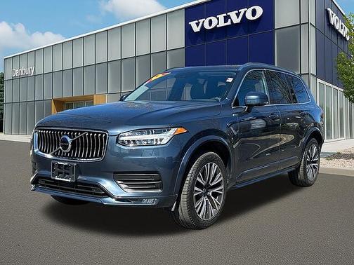 Denim Blue 2022 Volvo XC90 T6 Momentum