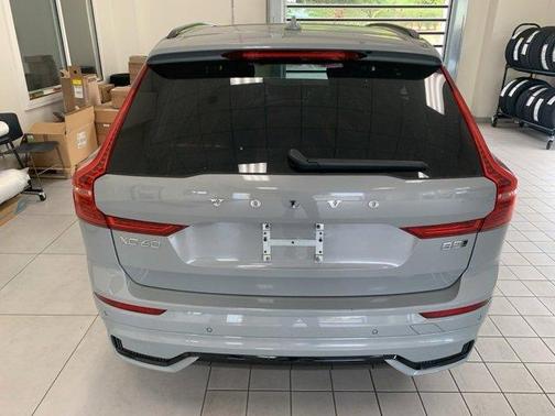 2025 Volvo XC60 B5 Plus