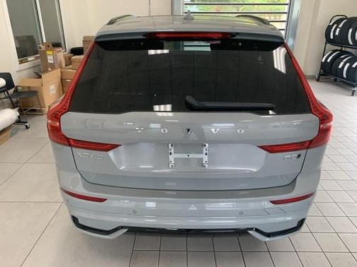 2025 Volvo XC60 B5 Plus