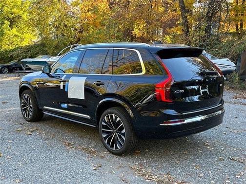 2026 Volvo XC90 B5 Plus 7-Seater