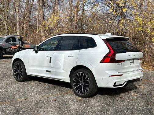 2026 Volvo XC60 B5 Ultra