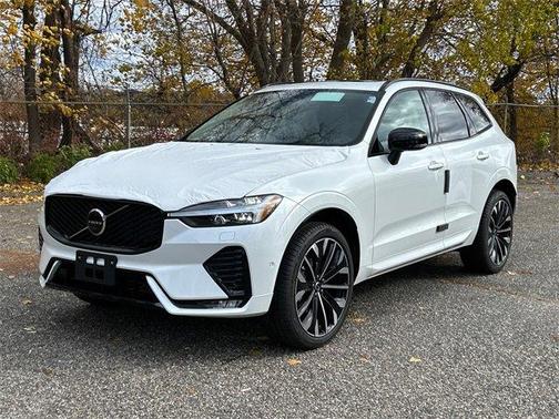 2026 Volvo XC60 B5 Ultra