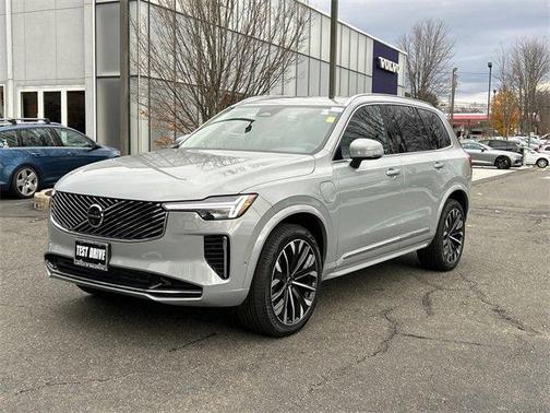 2026 Volvo XC90 Plug-In Hybrid T8 Plus 7-Seater