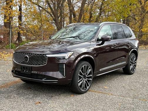 2026 Volvo XC90 B6 Plus 6-Seater
