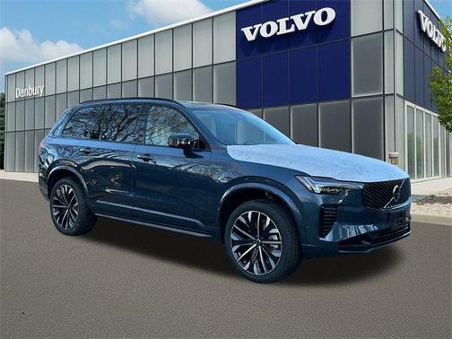 2026 Volvo XC90 B6 Ultra Dark Theme 6-Seater