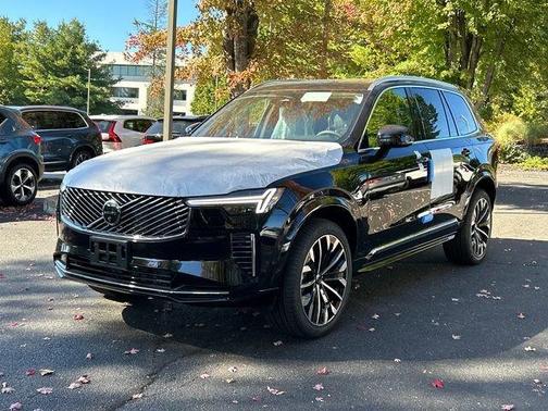 2026 Volvo XC90 B6 Plus 7-Seater