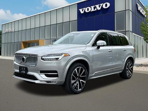 Silver Dawn 2023 Volvo XC90 Plus