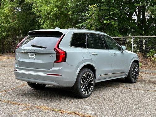2026 Volvo XC90 B6 Ultra 7-Seater