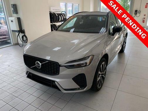 2025 Volvo XC60 B5 Plus