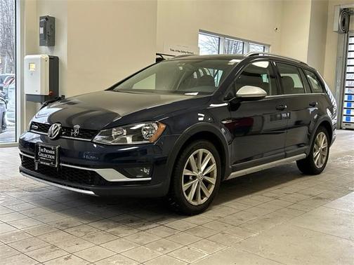 2017 Volkswagen Golf Alltrack TSI S