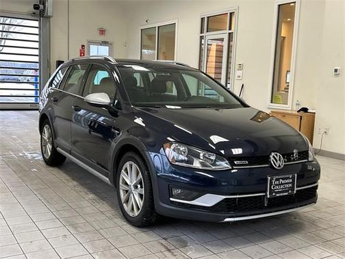 2017 Volkswagen Golf Alltrack TSI S