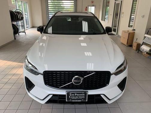 2025 Volvo XC60 B5 Core