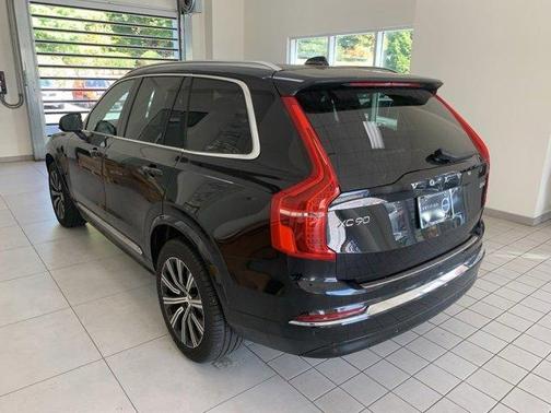 2024 Volvo XC90 B5 Core Bright Theme