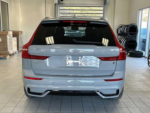 2025 Volvo XC60 Plus