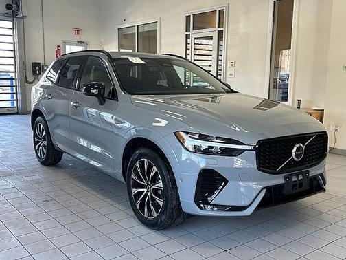 2025 Volvo XC60 Plus