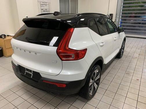 2023 Volvo XC40 Recharge Pure Electric Twin Plus