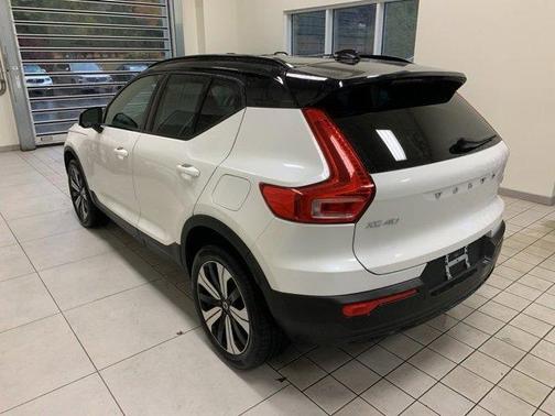2023 Volvo XC40 Recharge Pure Electric Twin Plus
