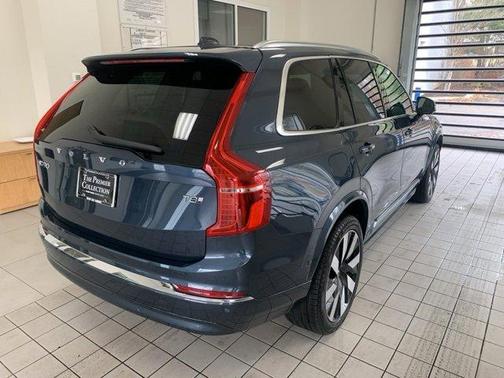 2025 Volvo XC90 Plug-In Hybrid T8 Plus 6-Seater