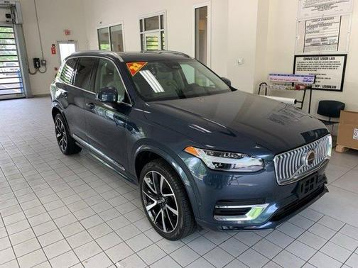 2024 Volvo XC90 B5 Plus Bright Theme